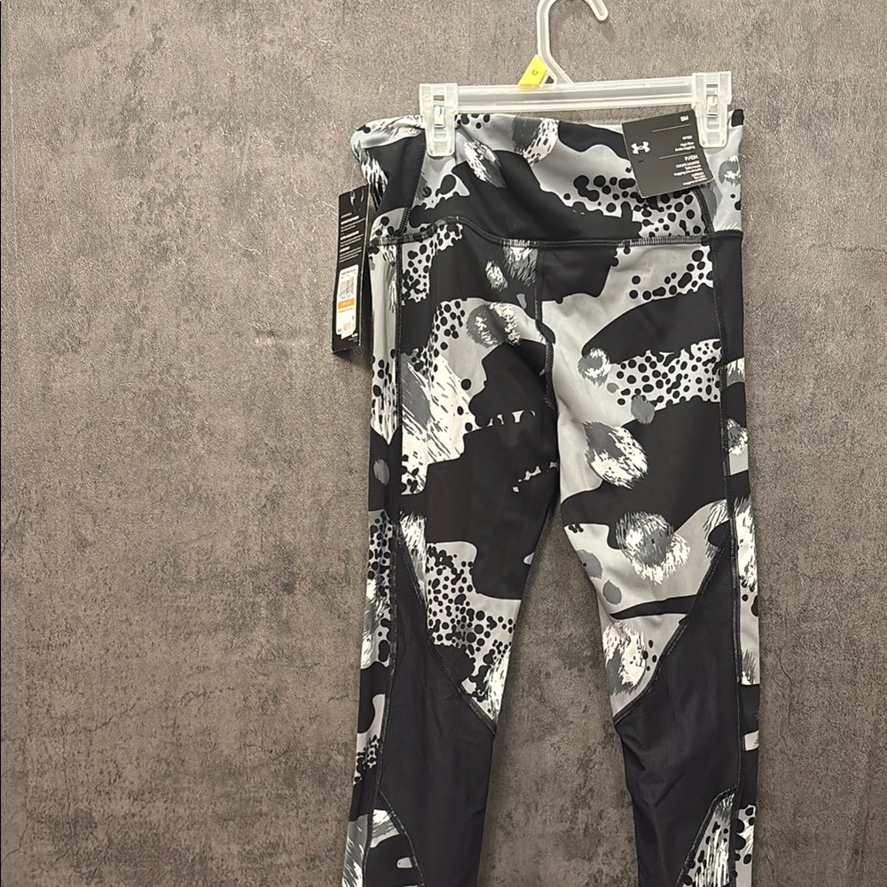 Under Armour Black and Gray Patterned Leggings